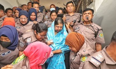 এজলাসে হট্টগোল, স্লোগানে উত্তাল আদালত: কারাগারে সাবেক স্পিকার শিরীন শারমিন