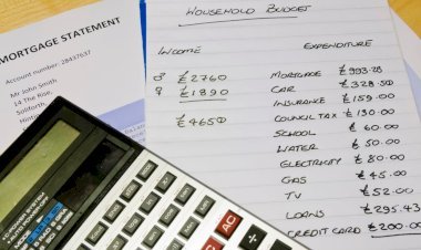 যুক্তরাজ্যে রেকর্ড গতিতে কর বাড়ছে, পরিবারগুলোর বোঝা বছরে প্রায় £৪,০০০