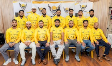 পূর্ব লন্ডনে রমফোর্ড রাইডার্সের নতুন জার্সি উন্মোচন