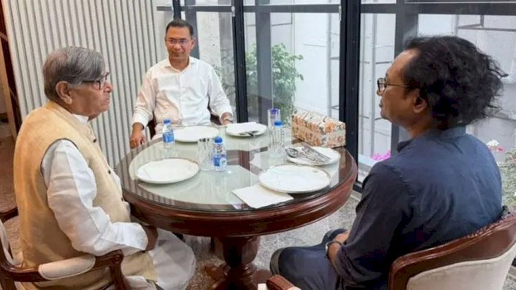 আলোকিত মানুষ গড়ার কারিগর আবদুল্লাহ আবু সায়ীদ প্রধানমন্ত্রীকে বইপাঠ আন্দোলন জোরদারের আহ্বান জানালেন