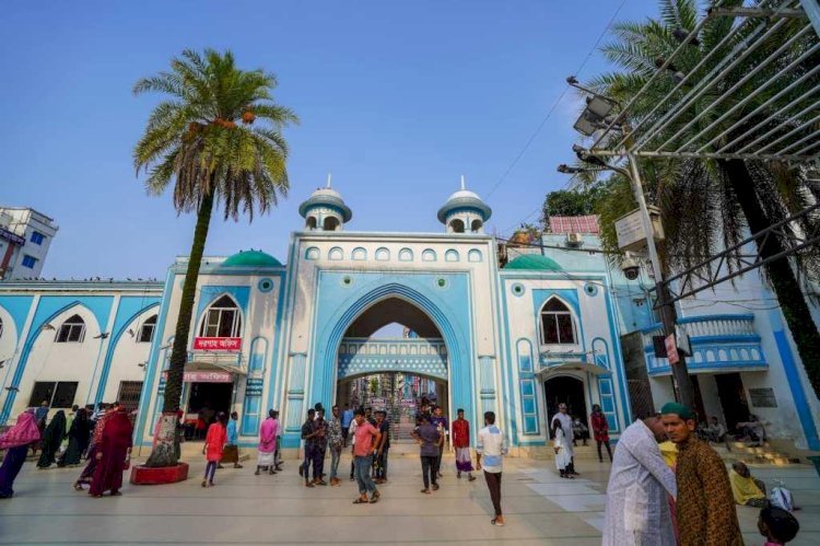 শাহজালাল (রহ.) দরগাহের দান খয়রাত নিয়ে মতামত জানালেন প্রধান মোতাওয়াল্লী