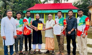 নবীগঞ্জে অধ্যাপক তোফাজ্জল ইসলাম চৌধুরীকে লাল-সবুজ সাইক্লিং ক্লাবের সম্মাননা